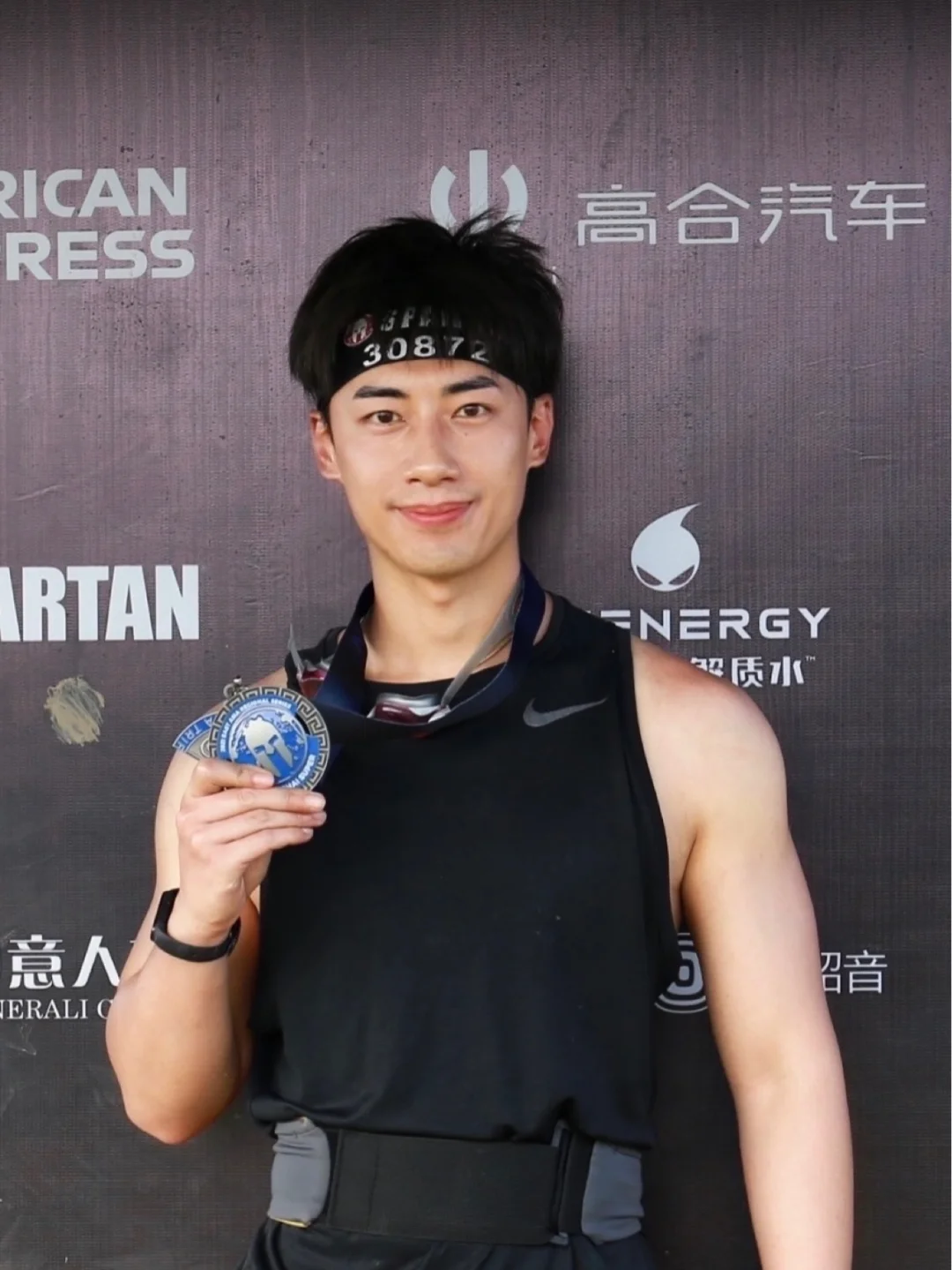 包含爱尔兰选手夺回铁人三项比赛头名的词条